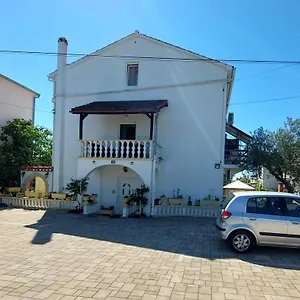 Gasthuis Vilma, Sukošan